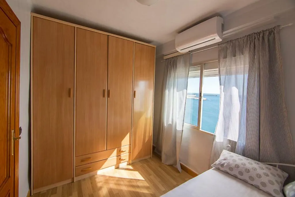 Piso Primera Linea De Playa مالقة شقة